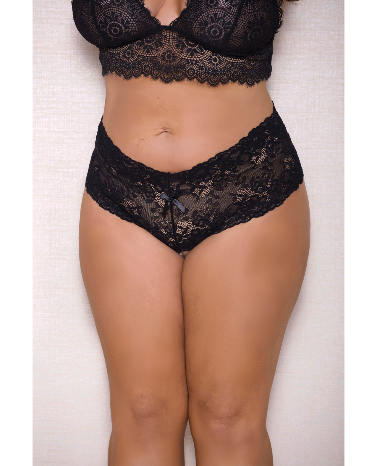 iCollection Plus Size Lingerie Black Lace Boyshort with Pearl Accents and Satin Bow for Comfortable Curvy Fit
