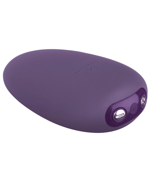 Je Joue clitoral stimulator compact purple silicone waterproof and rechargeable for targeted stimulation
